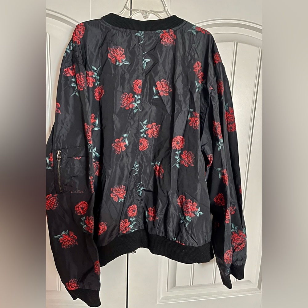 NEW K. Jordan Black Floral Bomber Jacket Size 3X - Picture 3 of 9
